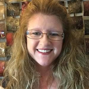 Meet your Posher, Evelyn